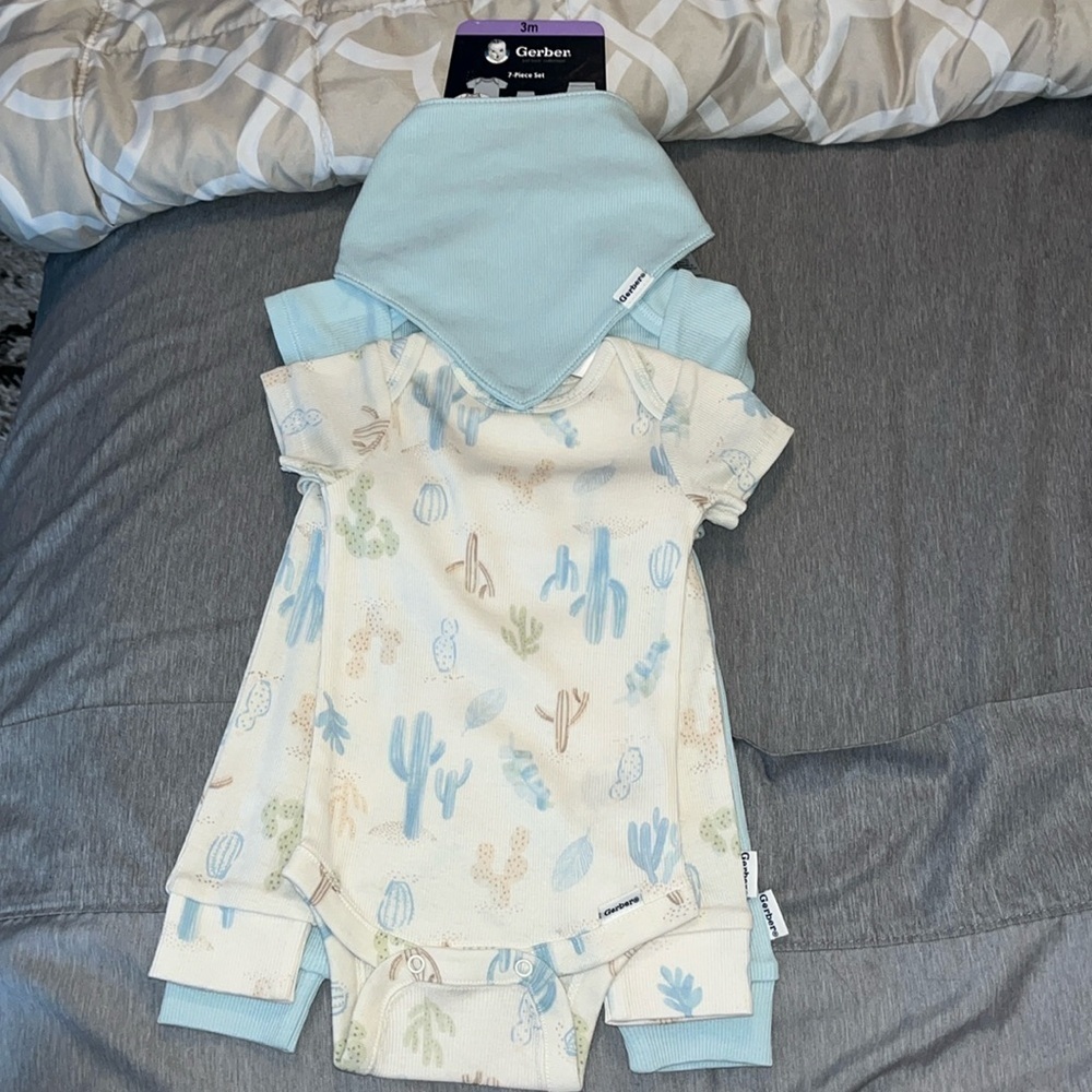 Gerber NWT Baby Boys Desert Cactus  Matching sets.  Size 3 Months.
